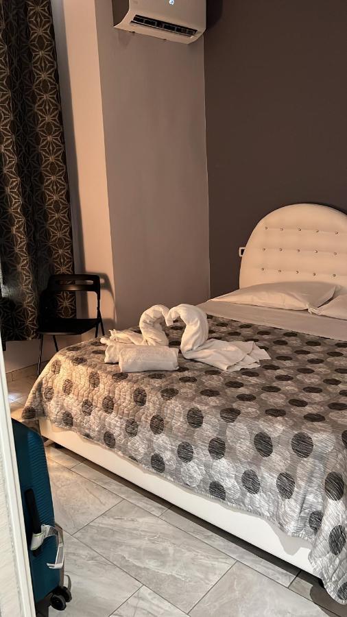 B&B Della Fortuna Napoli Bagian luar foto