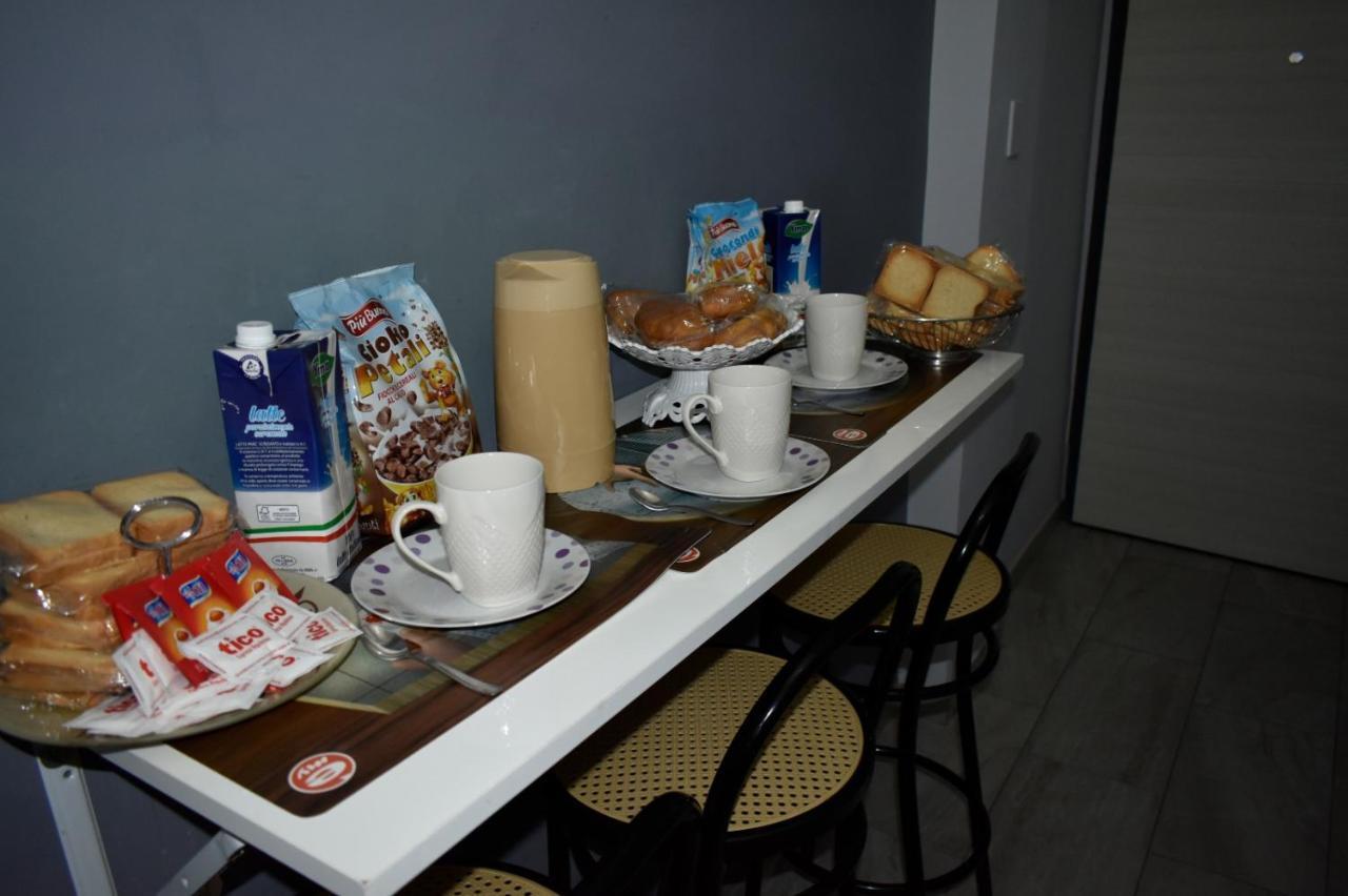 B&B Della Fortuna Napoli Bagian luar foto